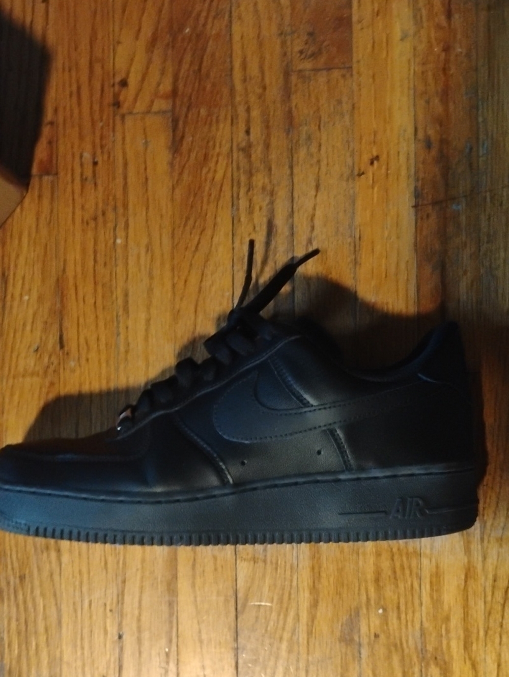 Nike Black Low-Top Leather Sneakers